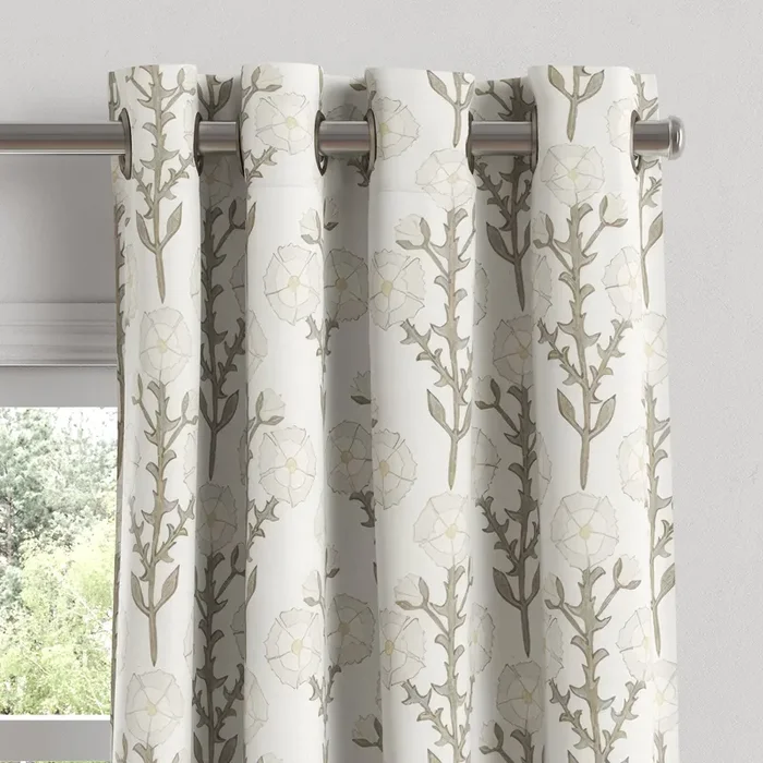 Grommet Drapery in Cottage Flowers – Vanilla