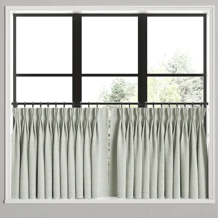Pinch Pleat Cafe Curtains in Ditsy – Fresh Blue